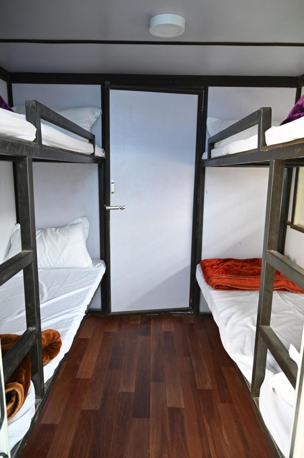 Sohna 4 Seasons Resort By Jain Residency מראה חיצוני תמונה